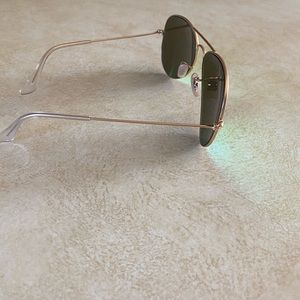 Ray-ban aviator sunglasses